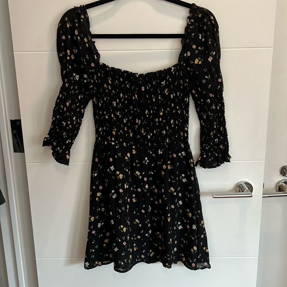 Black floral Reformation ruched 3/4 sleeve dress - size small